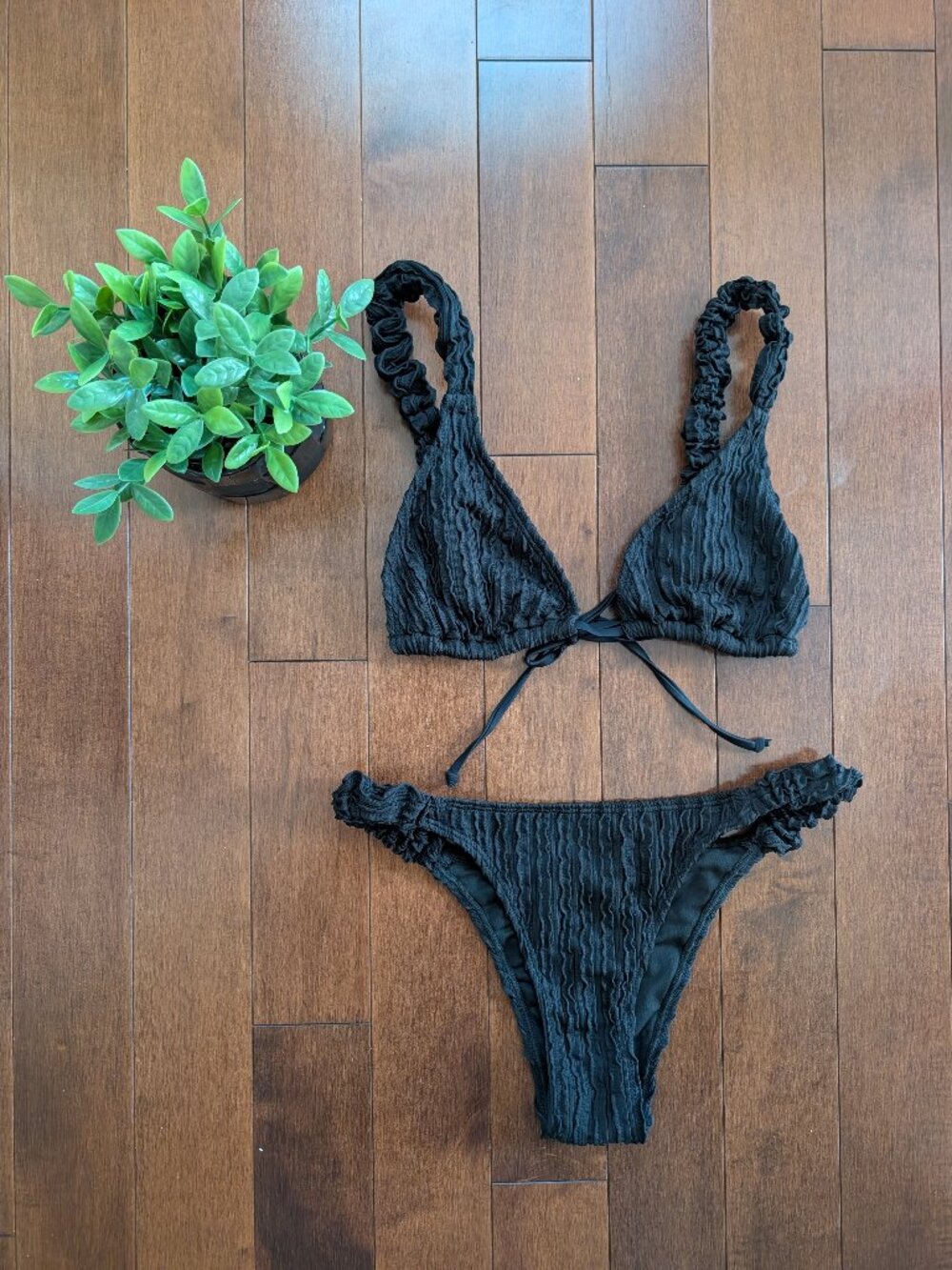 4/$25 RIBBED RUFFLE DETAIL BLACK BIKINI